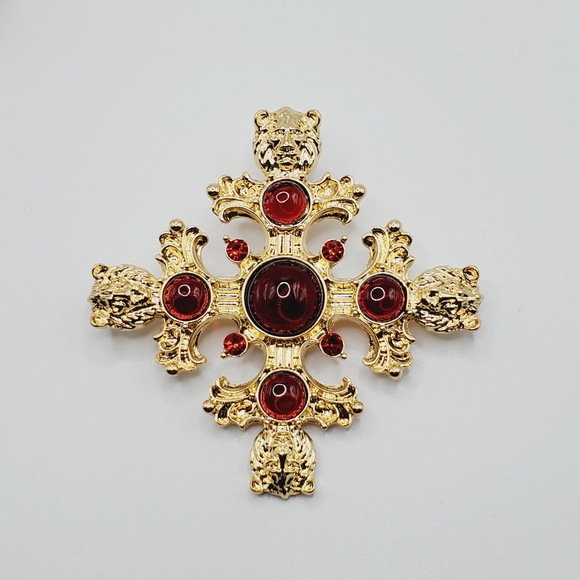 Maltese cross brooch lion red jelly belly cabachon gold pendant necklace - Picture 2 of 7